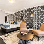Kozyguru Sydney Cbd Vibrant City Studio Nha653-1007