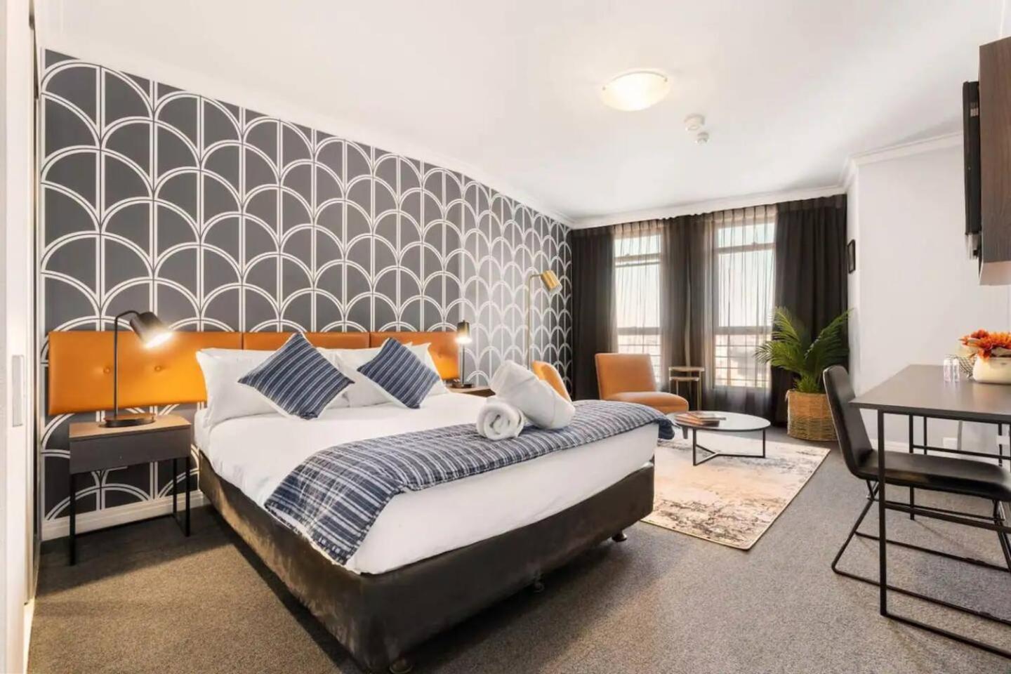 Apartment Kozyguru Cbd Vibrant Nha653-1007 Sydney
